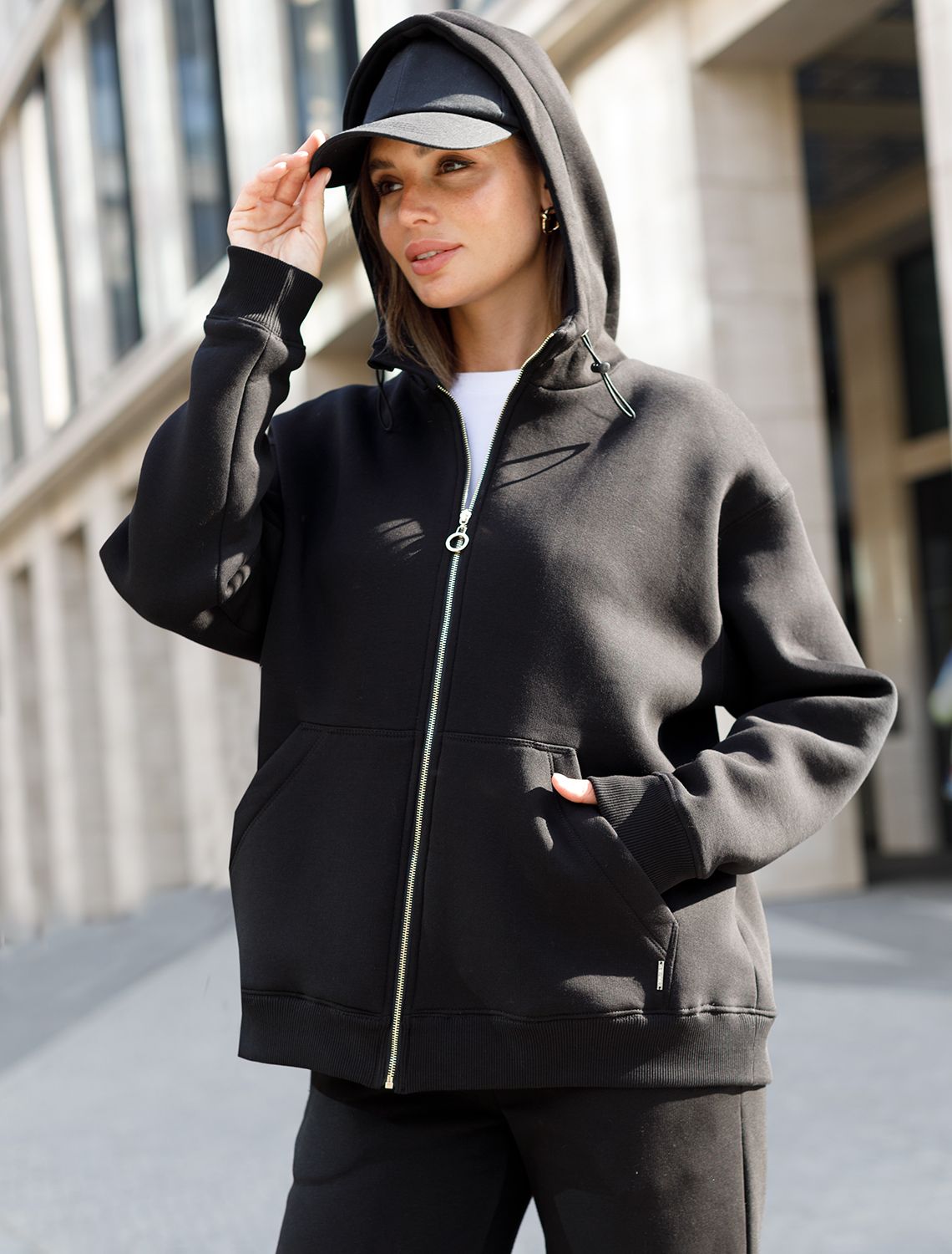 Ст.цена 2990р Худи на молнии из премиального футера трехнитки с начесом D49.062 черный