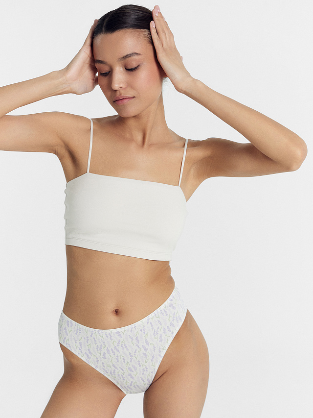 Трусы женские классические молочно-бежевые с лавандой