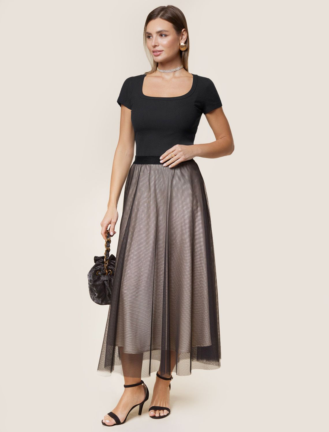 Футболка из трикотажа в широкий рубчик