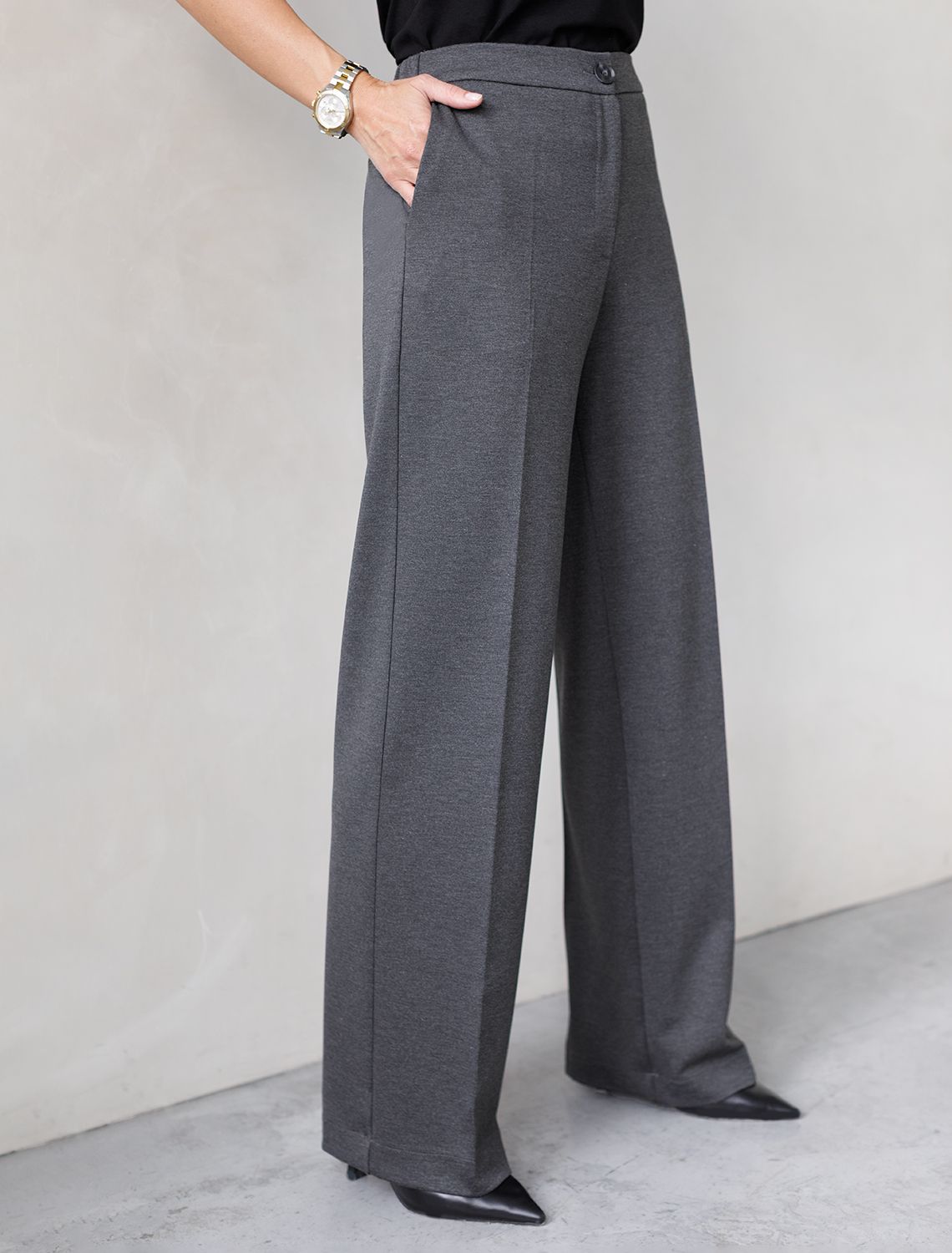 Прямые брюки из джерси на резинке сзади