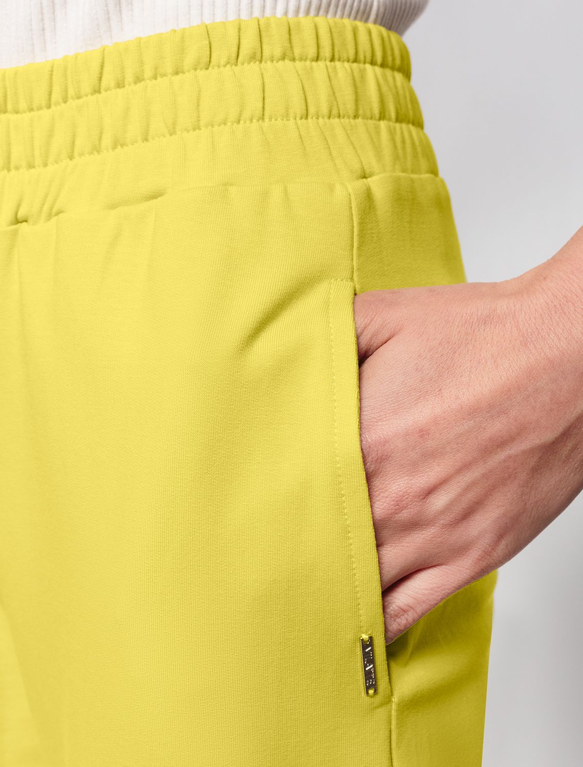 Брюки из тонкого футера с эластаном