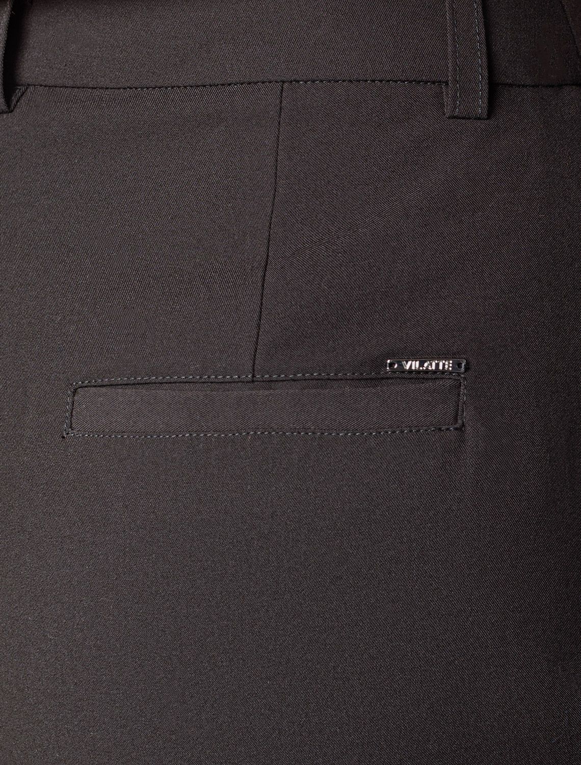 Ст.цена 3290р Брюки с застежкой на запАх из поливискозы D24.295 черный