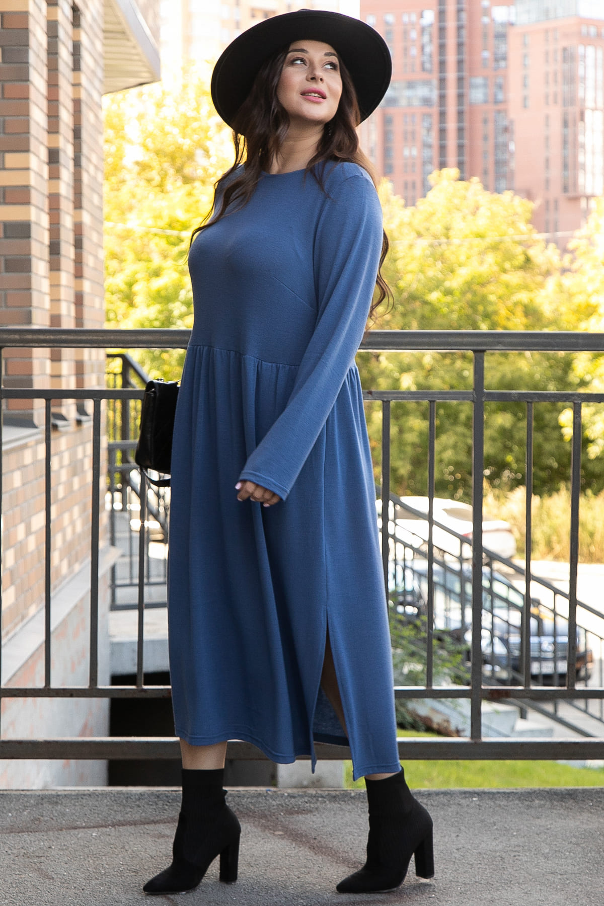 Платье трикотажное Твоя осень (синее) П14443-25М