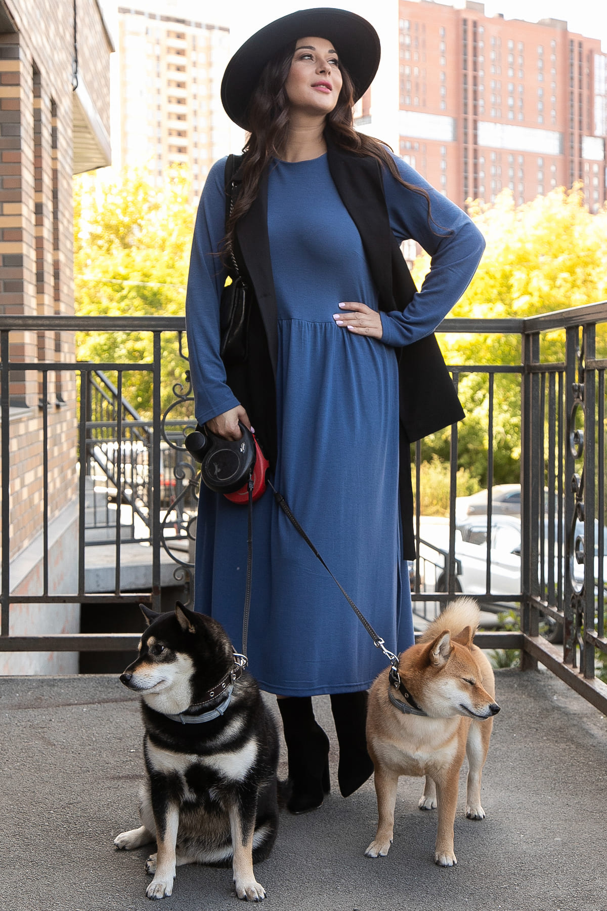 Платье трикотажное Твоя осень (синее) П14443-25М