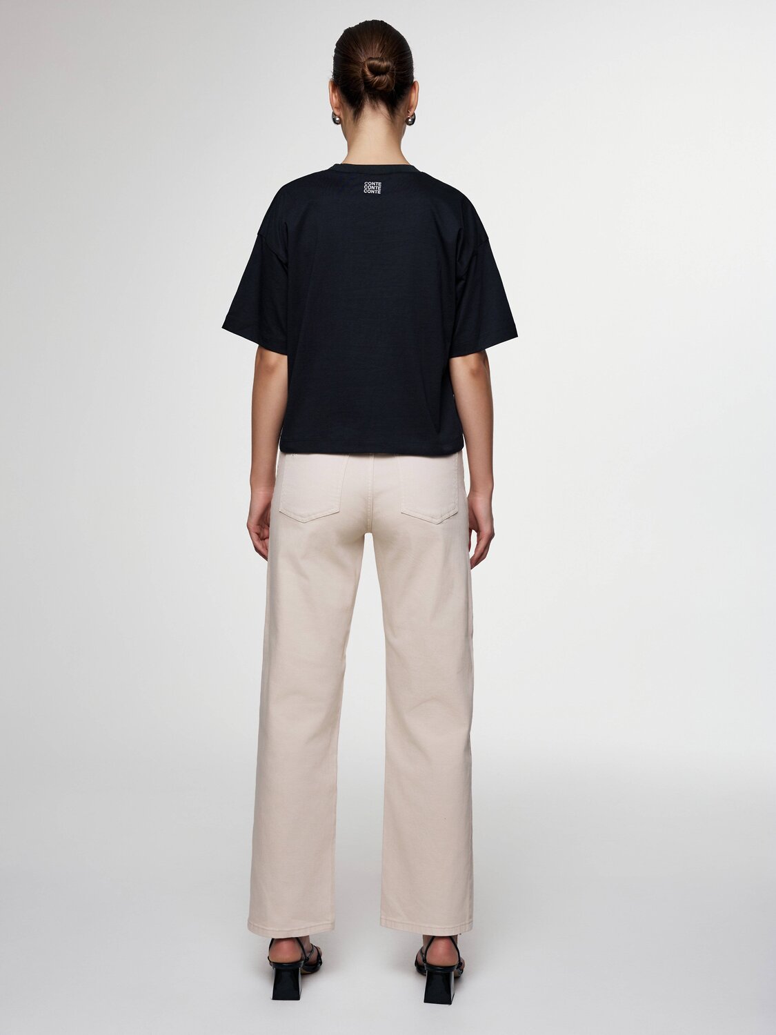 Ст.цена 4020р. Conte elegant Джинсы CON-640 ecru 461902