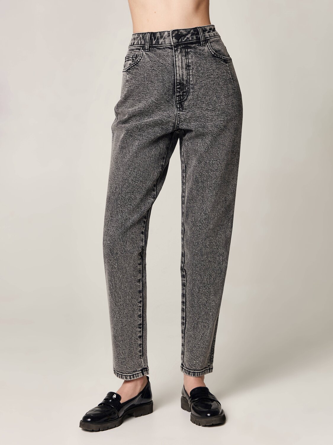 Ст.цена 3300р. Conte elegant Джинсы CON-484 acid grey 256292