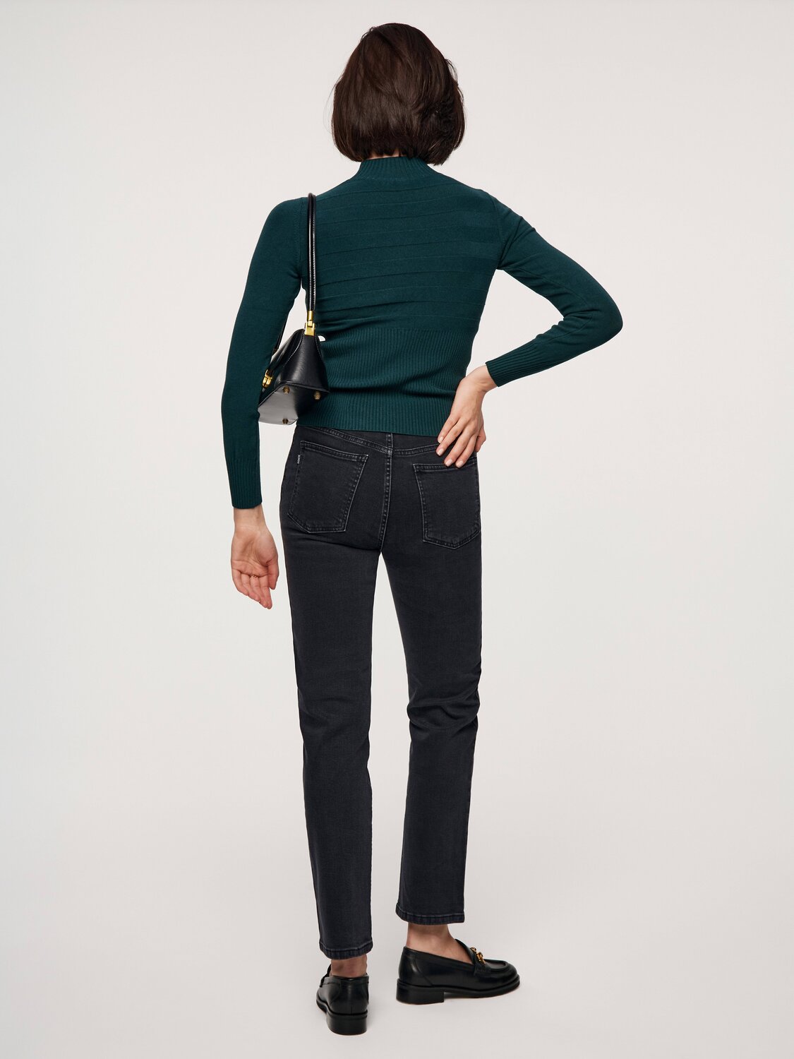 Ст.цена 3540р. Conte elegant Джинсы CON-527 washed black 309105