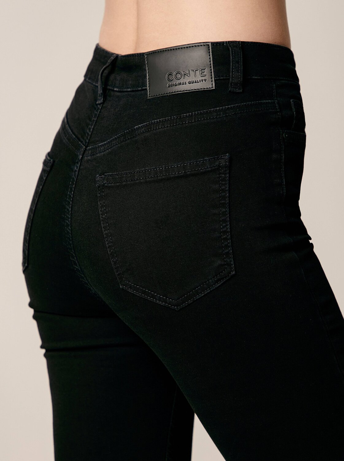 Ст.цена 2781р. Conte elegant Джинсы CON-395 washed black 231907