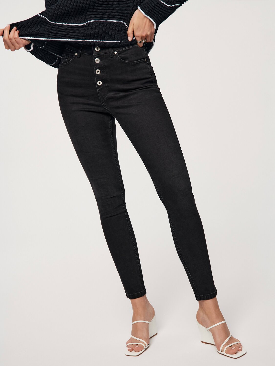 Ст.цена 3660р. Conte elegant Джинсы CON-609 washed black 309107