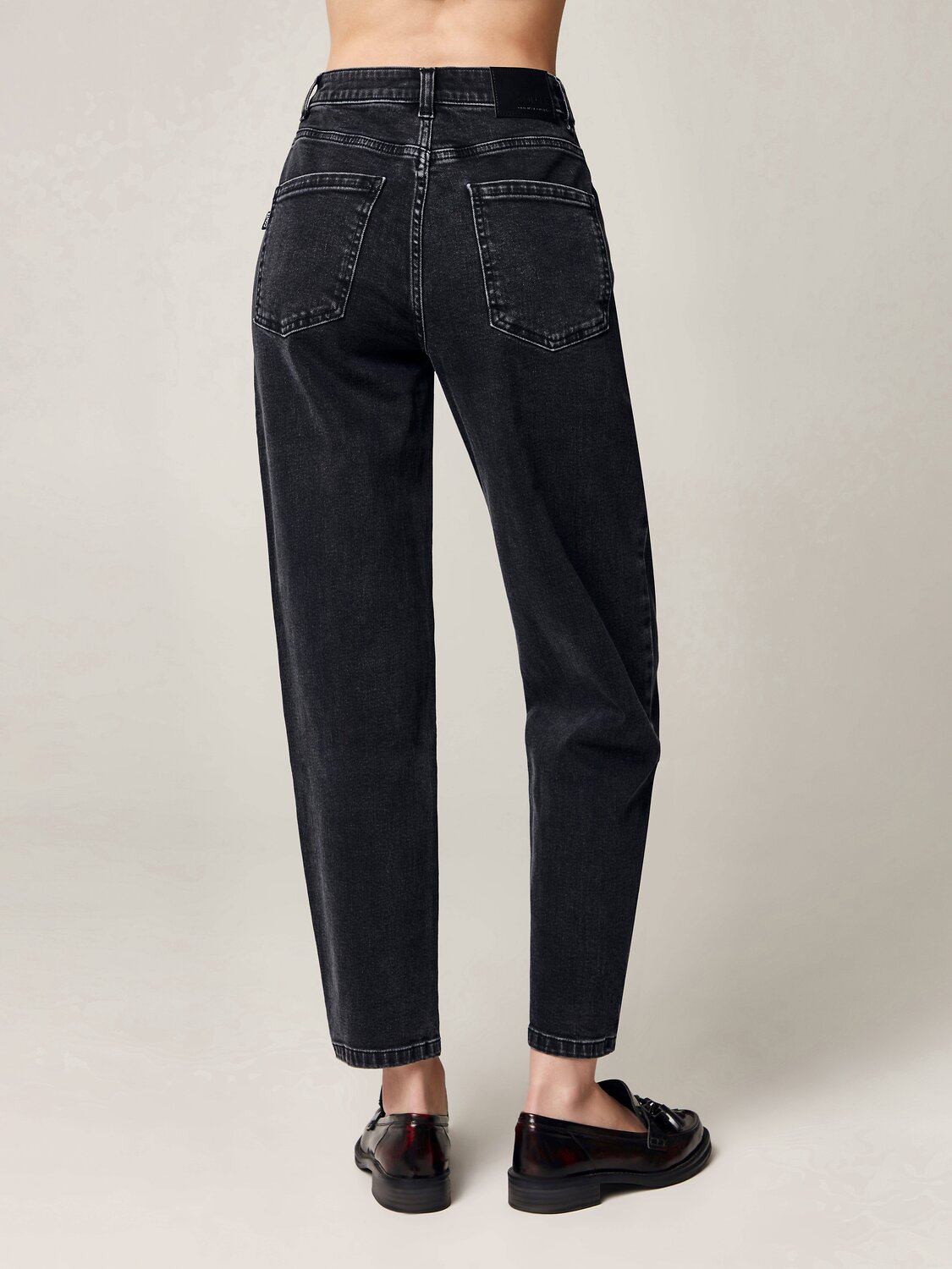 Ст.цена 3180р. Conte elegant Джинсы CON-492 washed black 256278