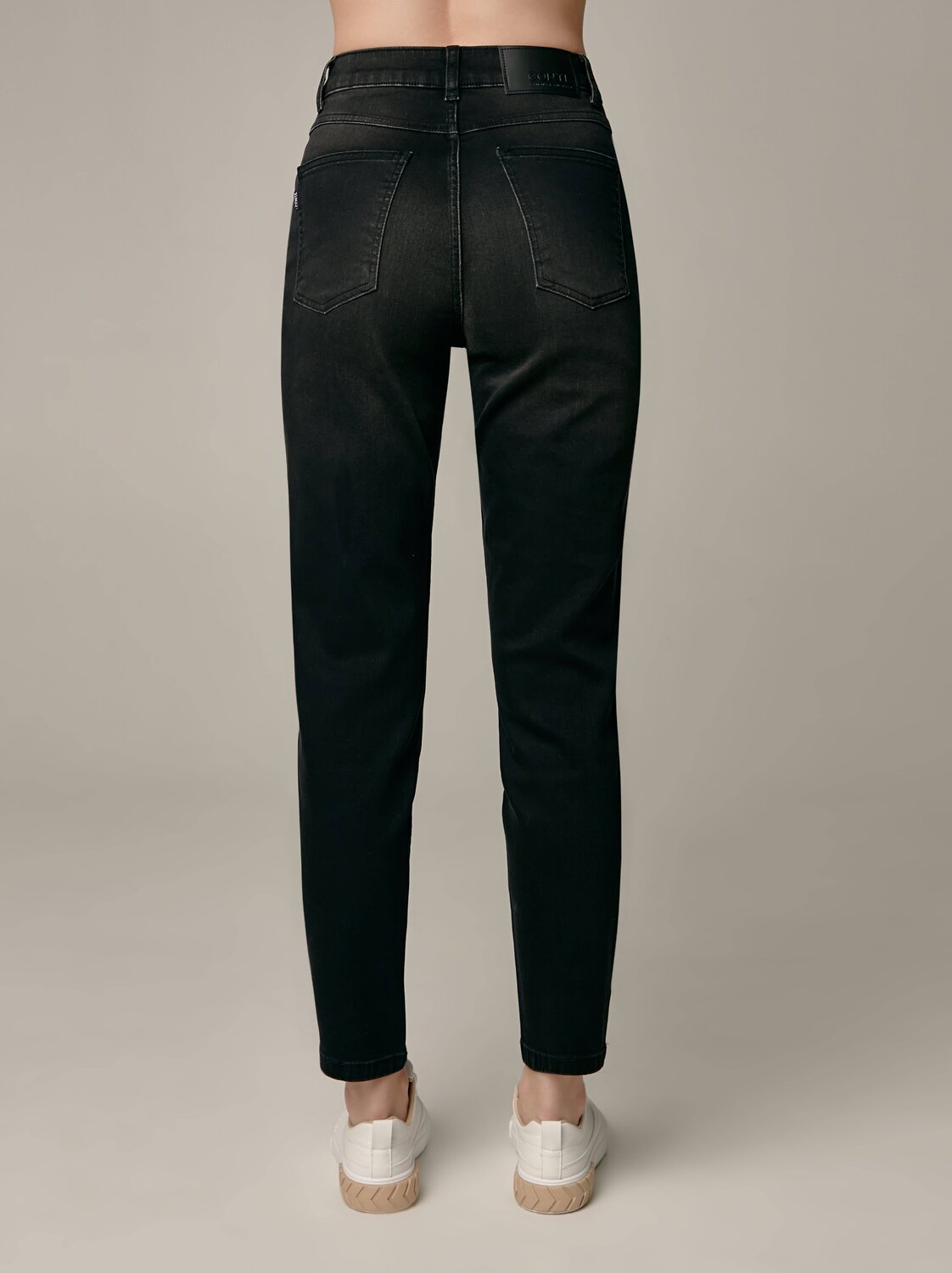 Ст.цена 3840р. Conte elegant Джинсы CON-592 black 309104