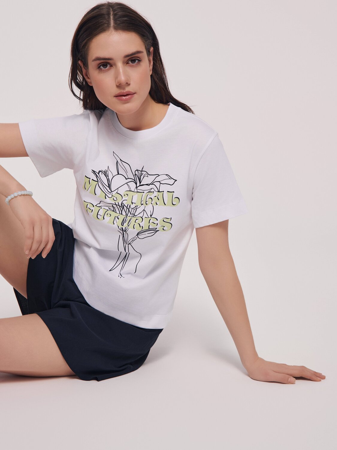 Ст.цена 1545р. Conte elegant Футболка LD 2666 white-mystical flowers 461894