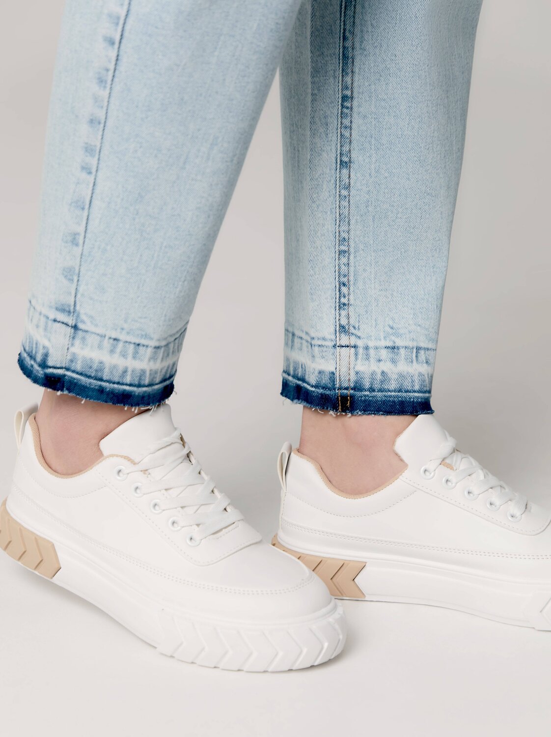 Ст.цена 3793р. Conte elegant Джинсы CON-583 light blue 280947