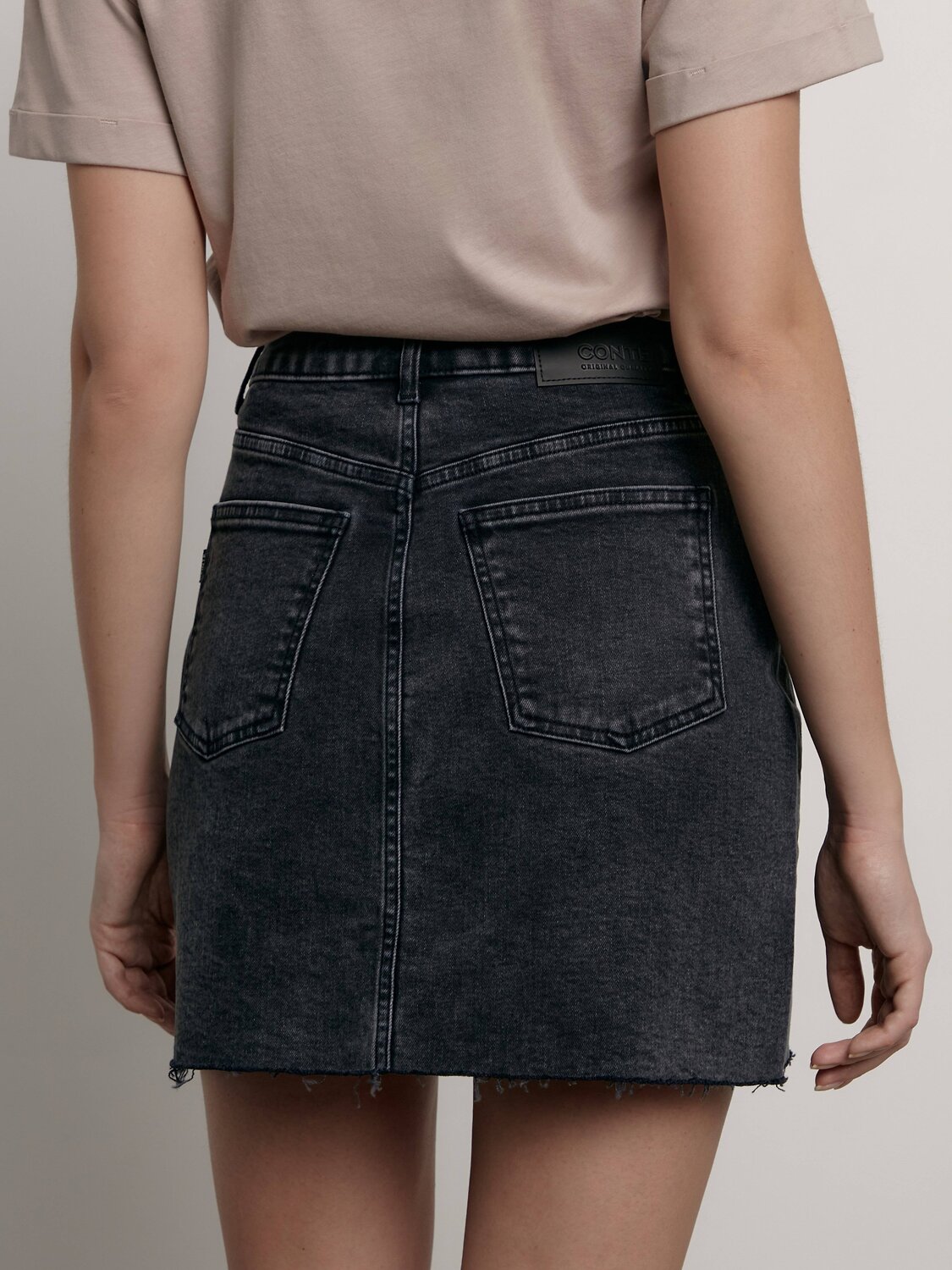 Ст.цена 2940р. Conte elegant Юбка CON-562 washed black 280950