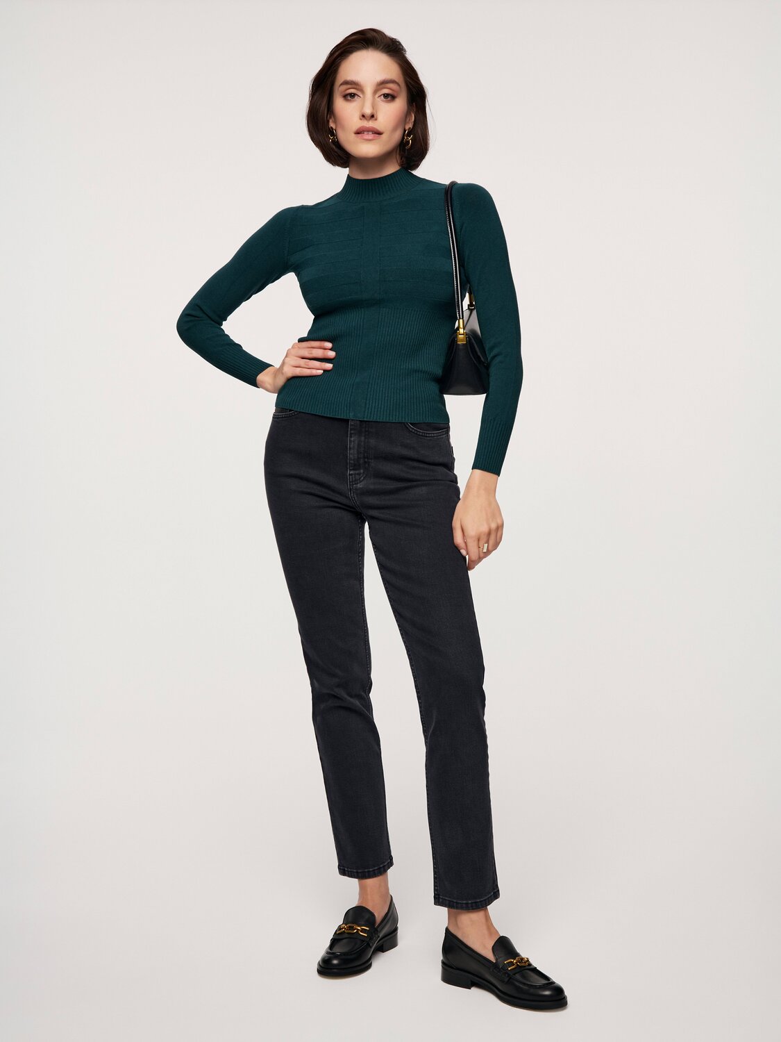 Ст.цена 3540р. Conte elegant Джинсы CON-527 washed black 309105