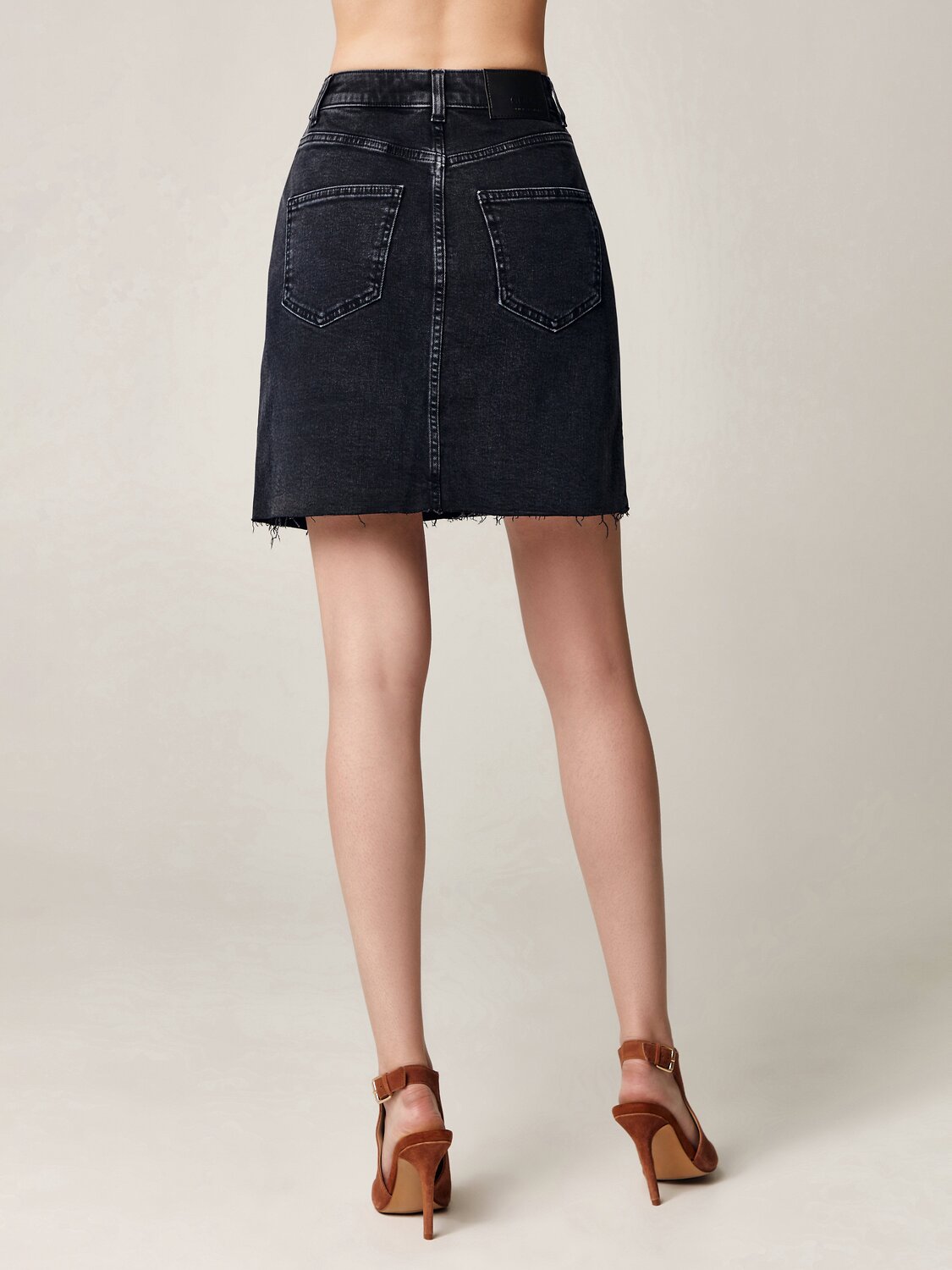 Ст.цена 2544р. Conte elegant Юбка CON-519 washed black 256195