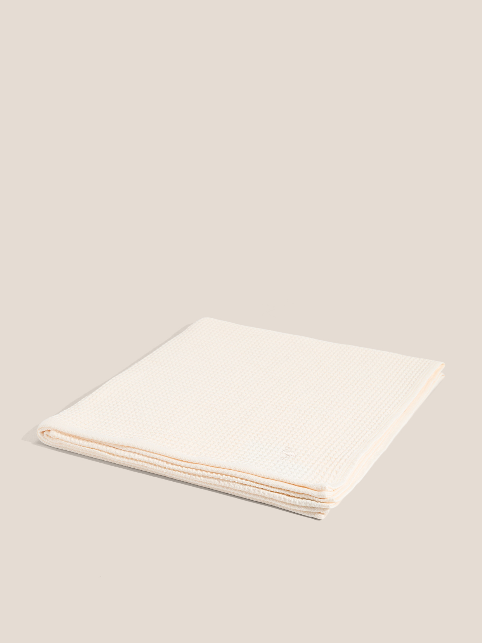 429 р. 1020 р. Вафельное банное полотенце 70x140 MAISON DAVID