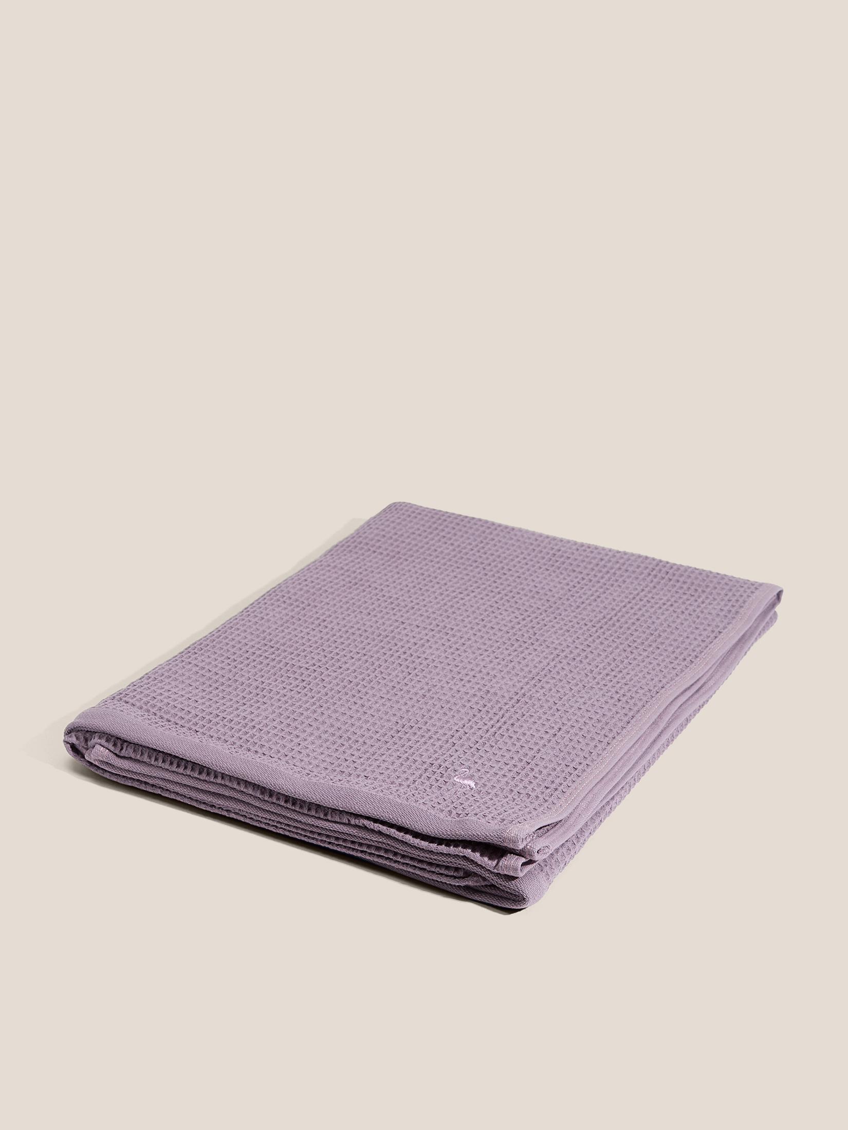 605 р. 1440 р. Вафельное банное полотенце 100x150 MAISON DAVID