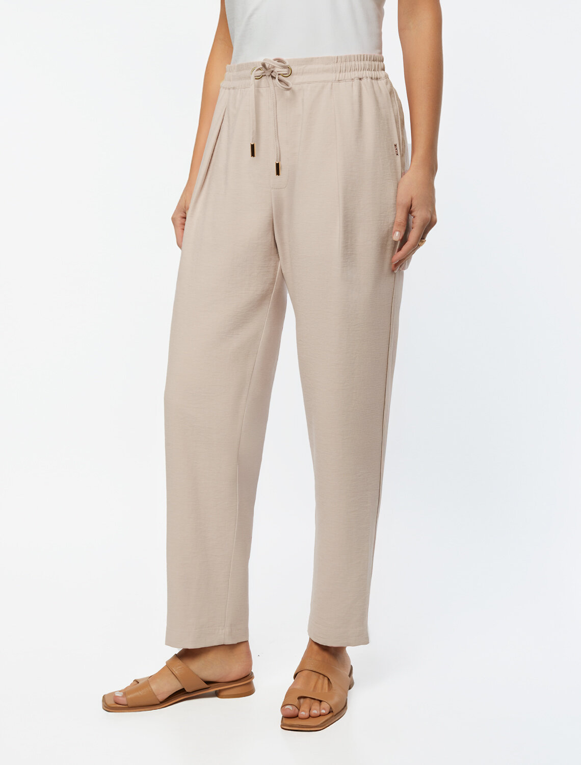 ст. цена2590руб.! VILATTE Брюки D24.265светло-бежевый