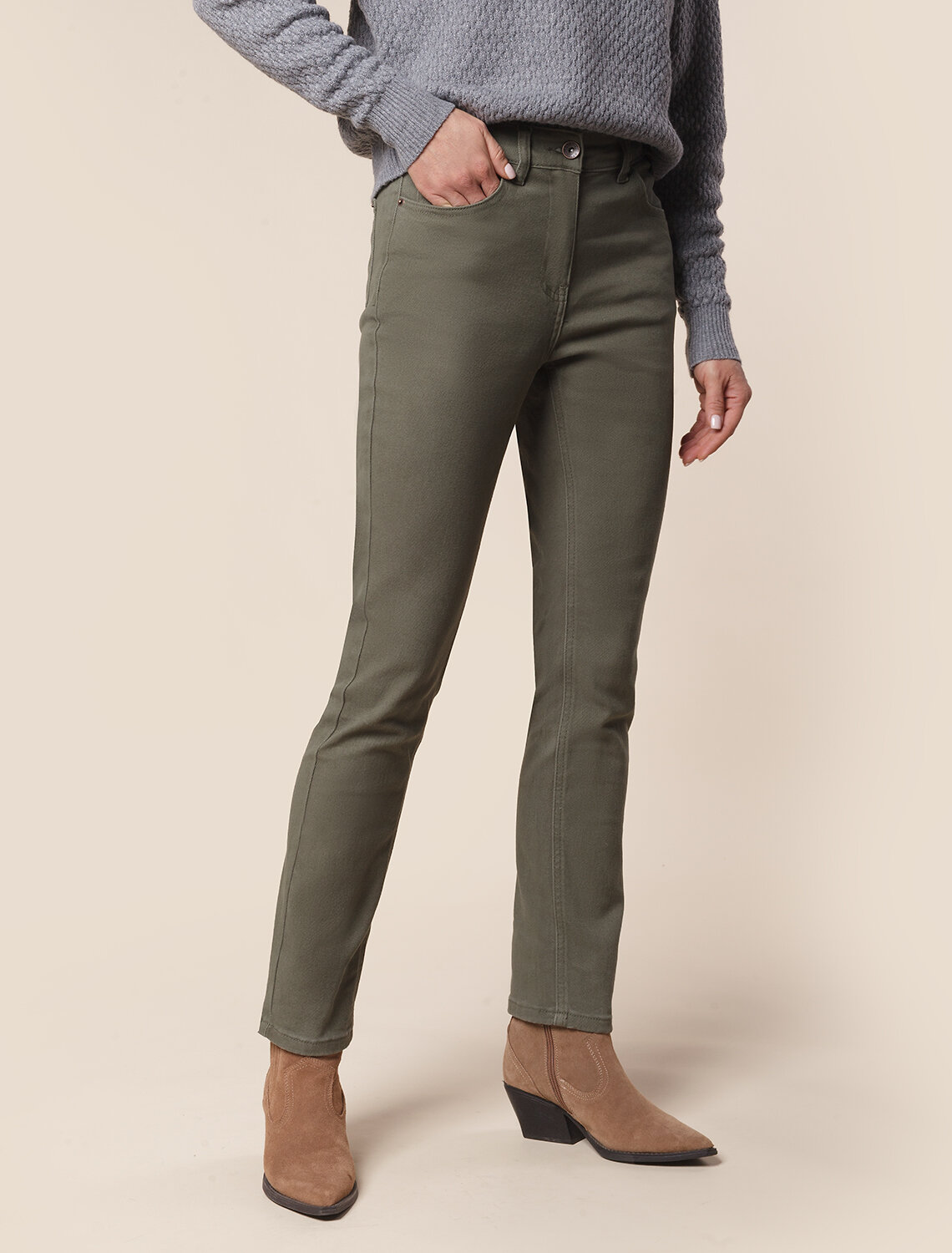 ст. цена2590руб.! VILATTE Брюки D24.229темно-оливковый