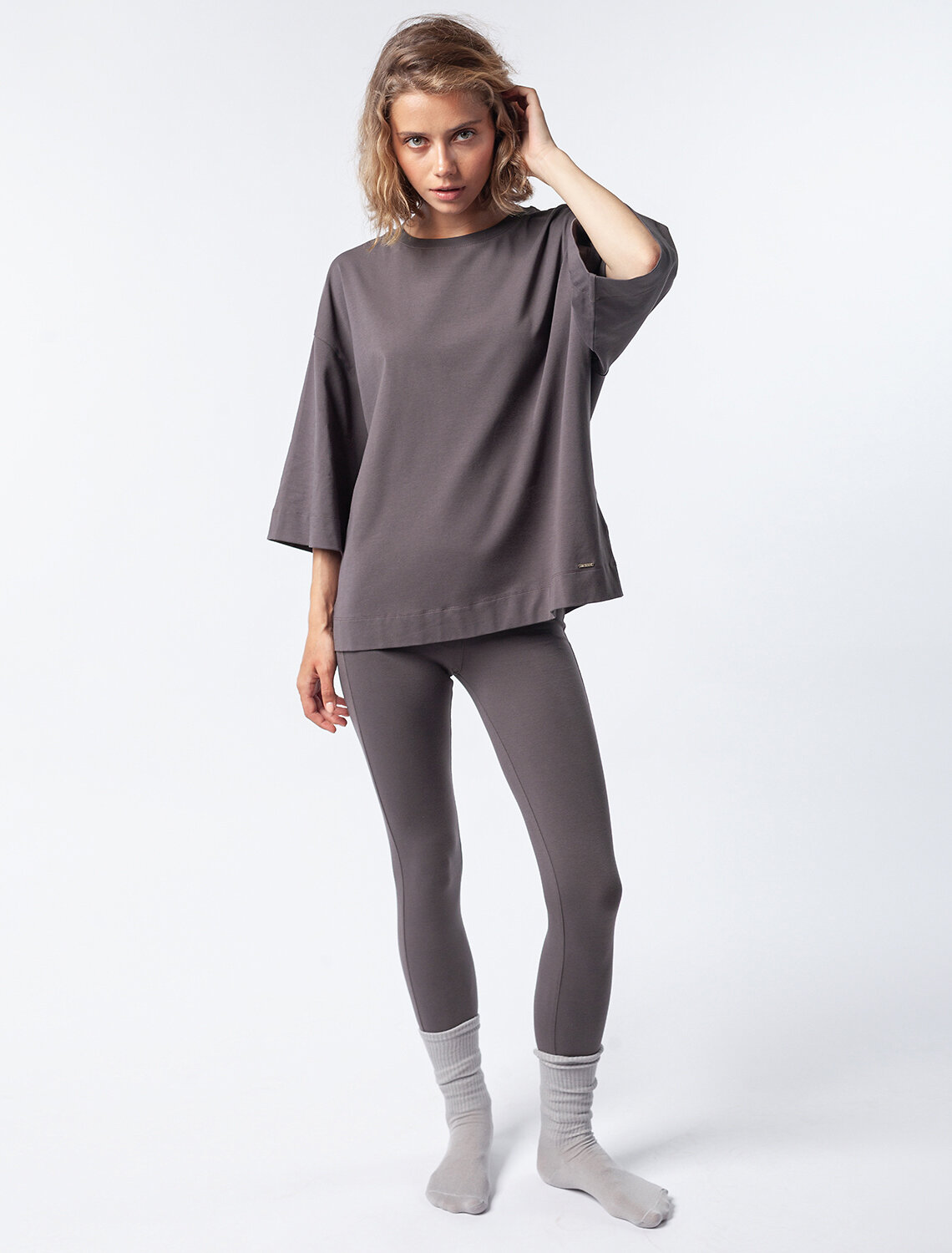 ст. цена1350руб.! VILATTE Футболка D49.004темно-серый