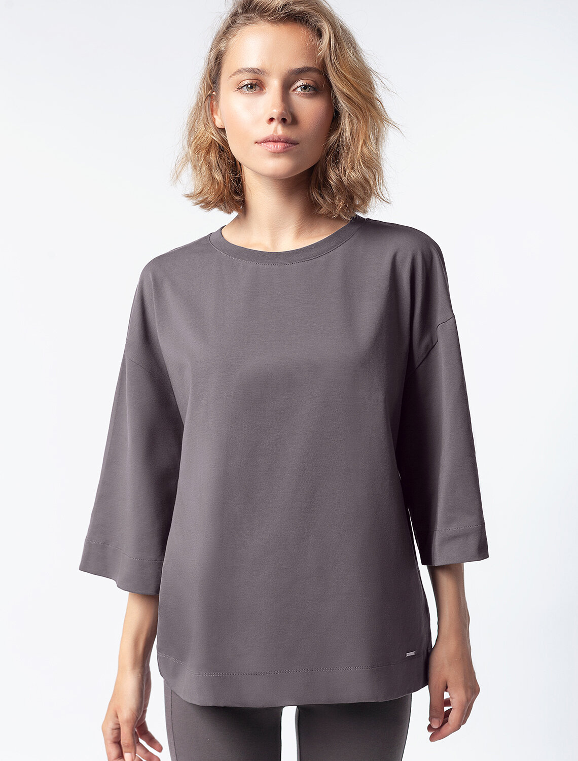 ст. цена1350руб.! VILATTE Футболка D49.004темно-серый