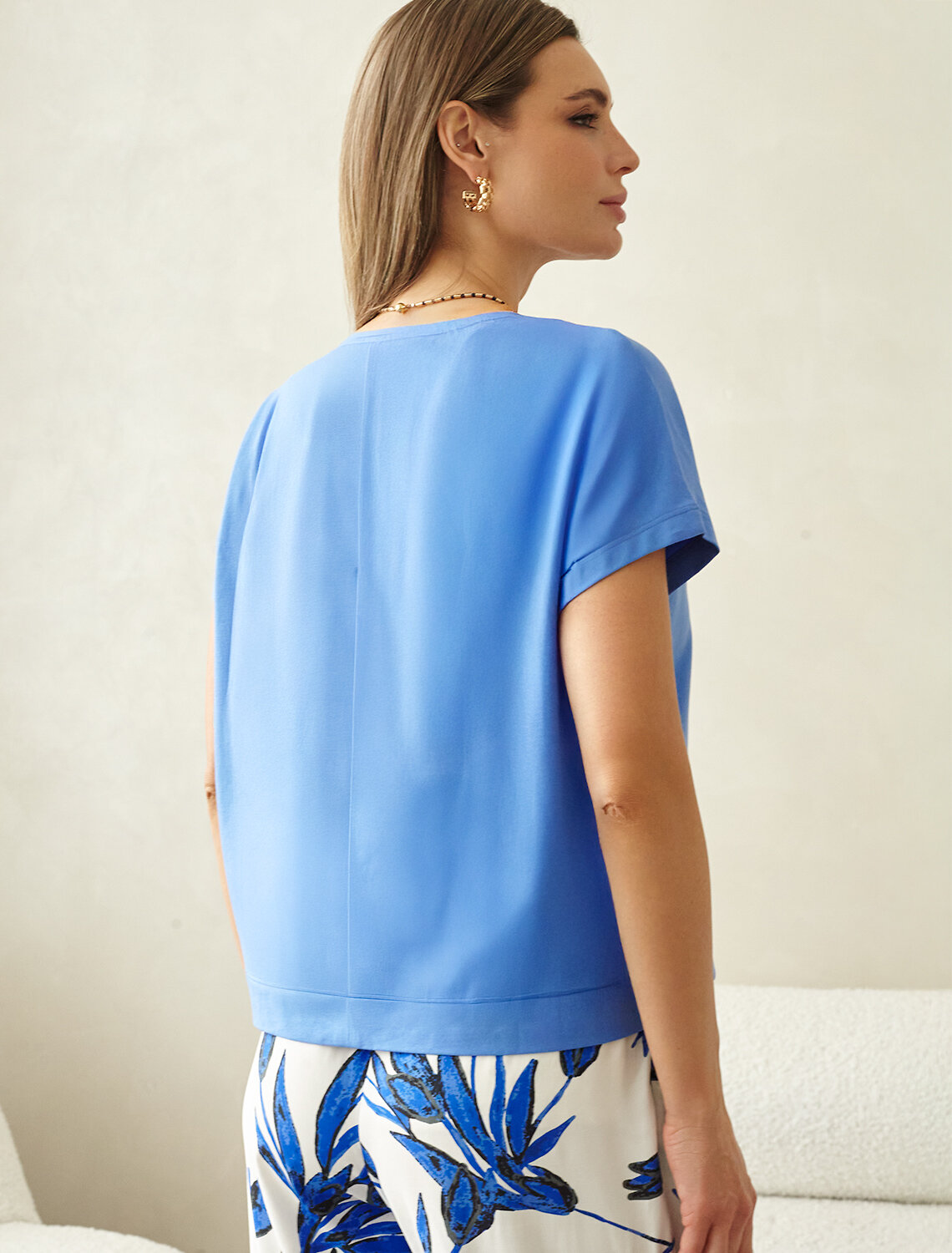 ст. цена1690руб.! VILATTE Футболка D49.100васильковый