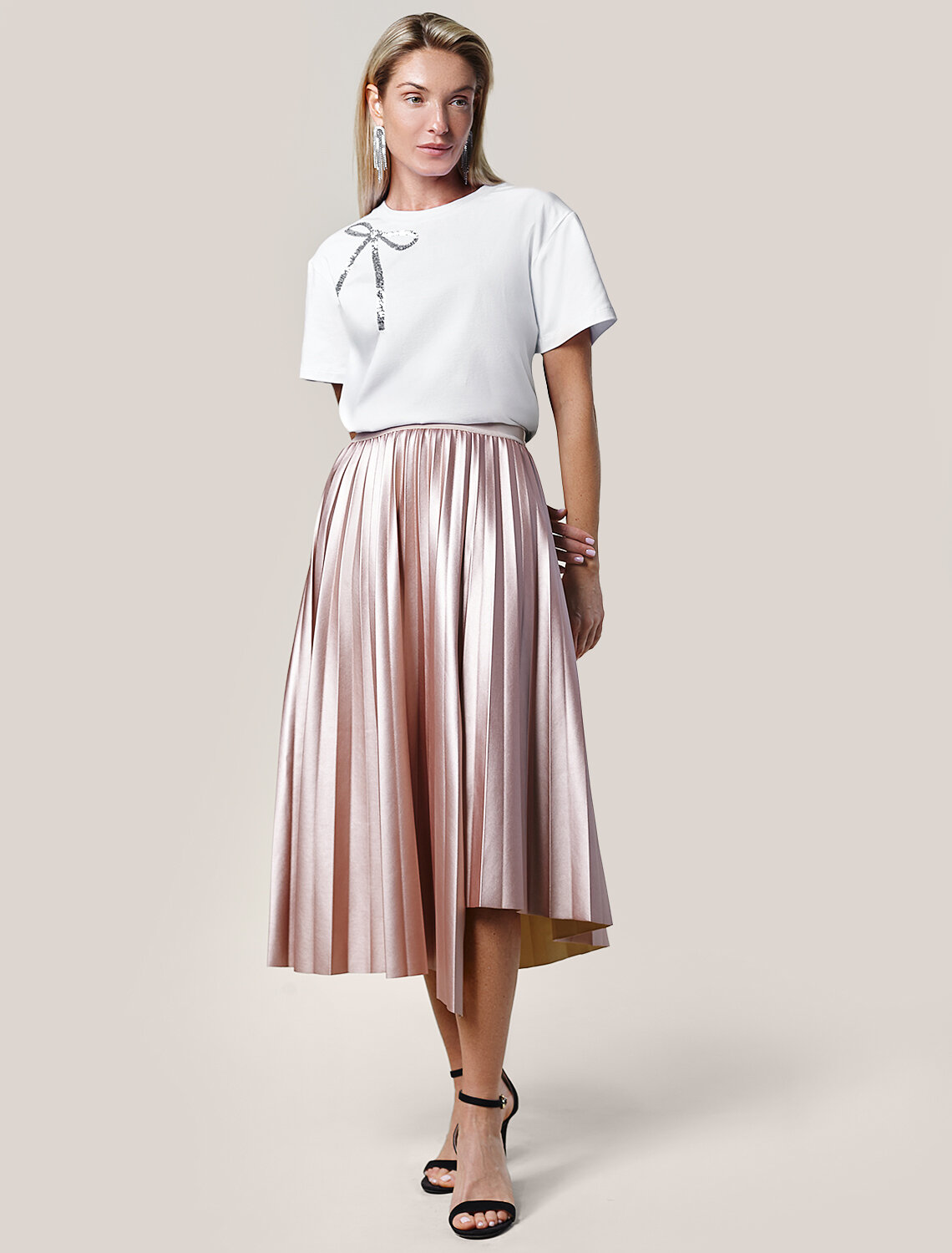 ст. цена3290руб.! VILATTE Юбка D26.459пудровый металлик