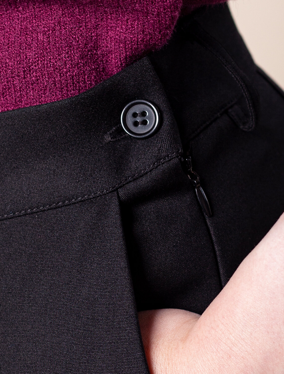 ст. цена2790руб.! VILATTE Брюки D24.241черный