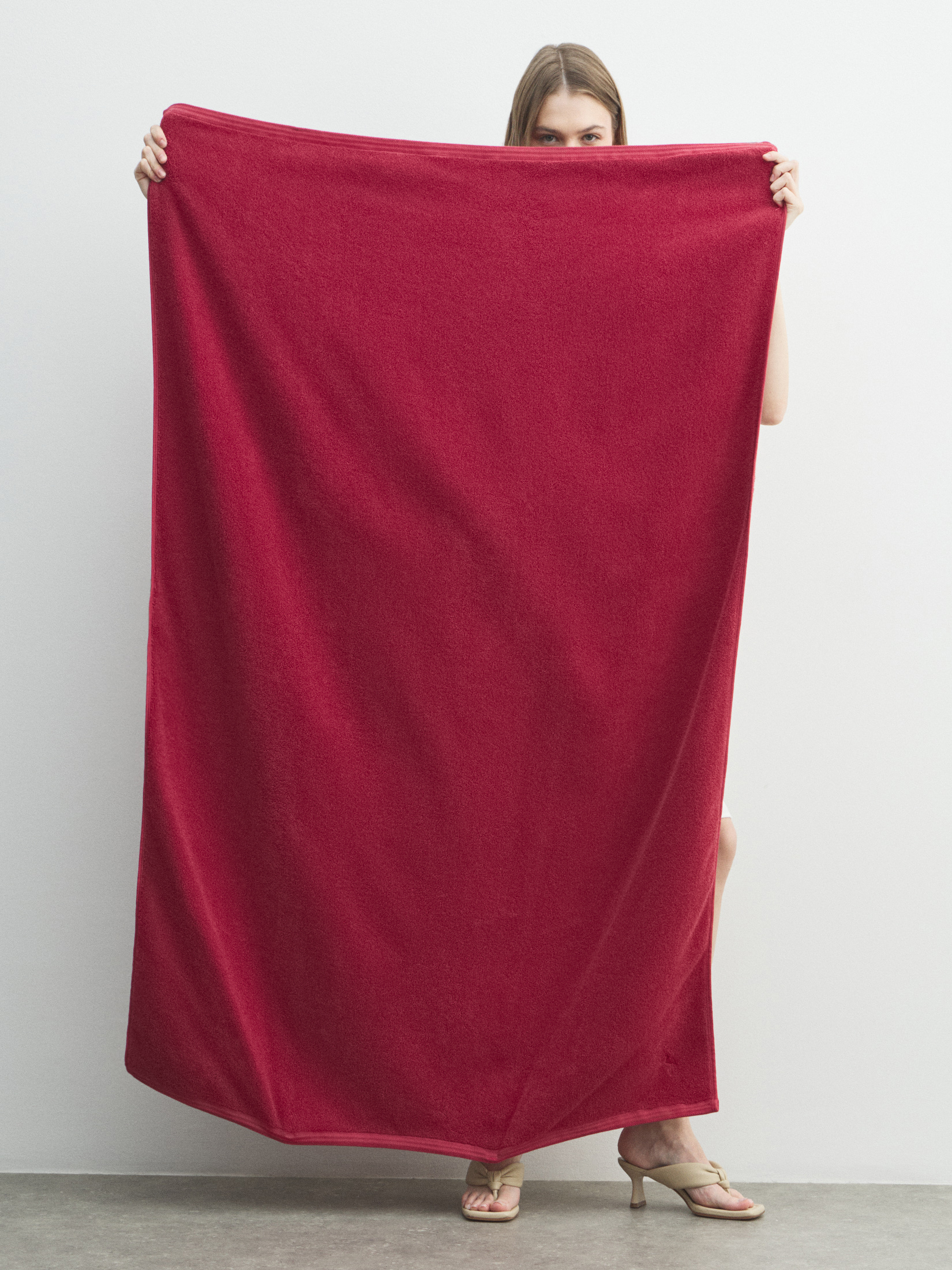 Махровое банное полотенце 100x150 MAISON DAVID 4691204, красный