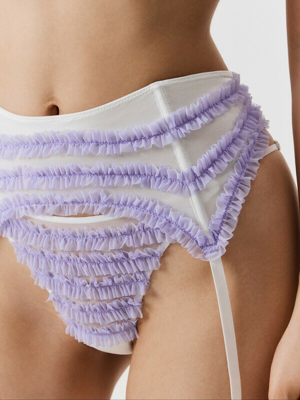 Трусы стринги-бразилиано с поясом для чулок Apasta