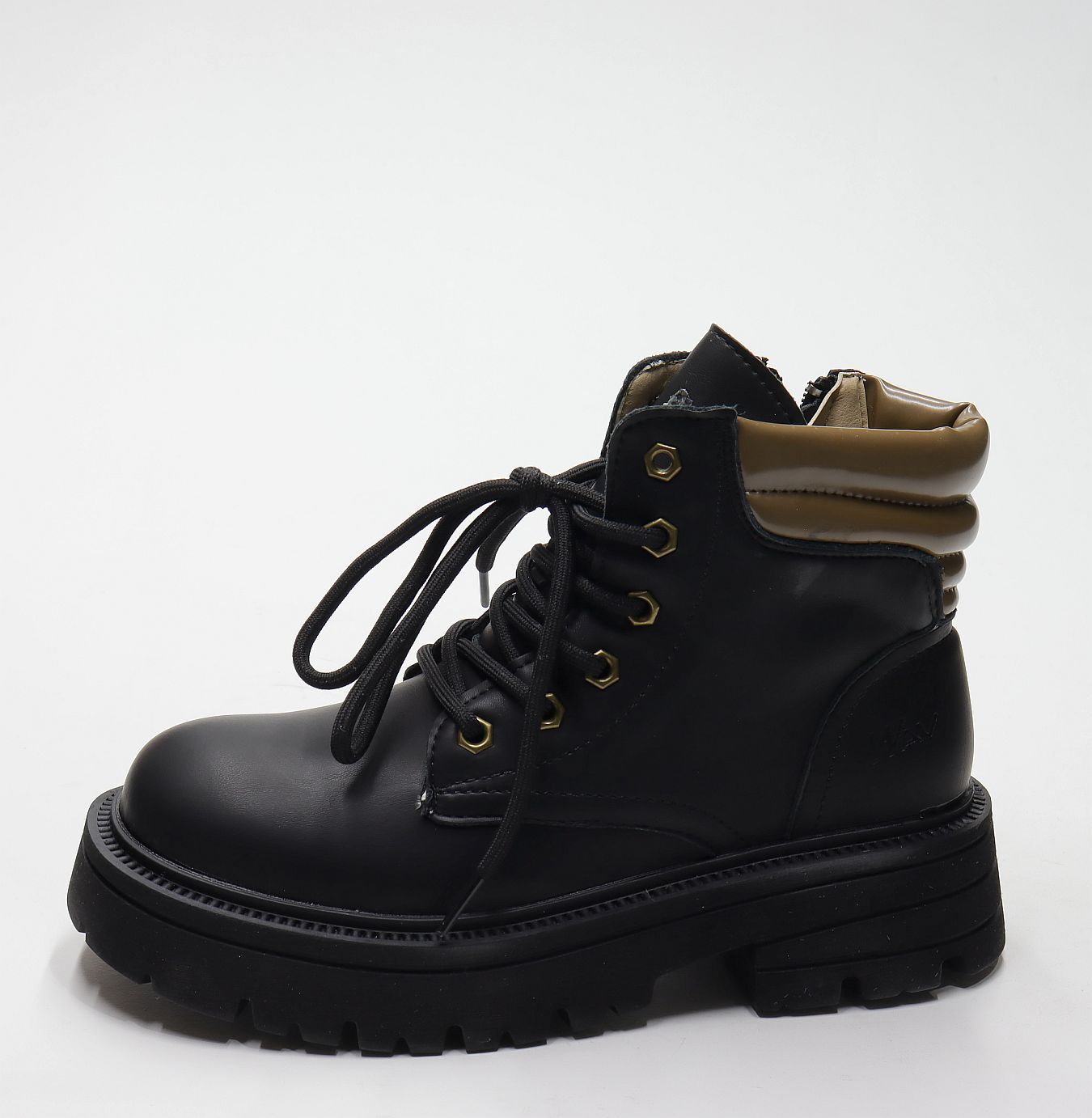 СКИДКА!Цена была 990р.Ботинки (36-41)р. / шт. C57-1