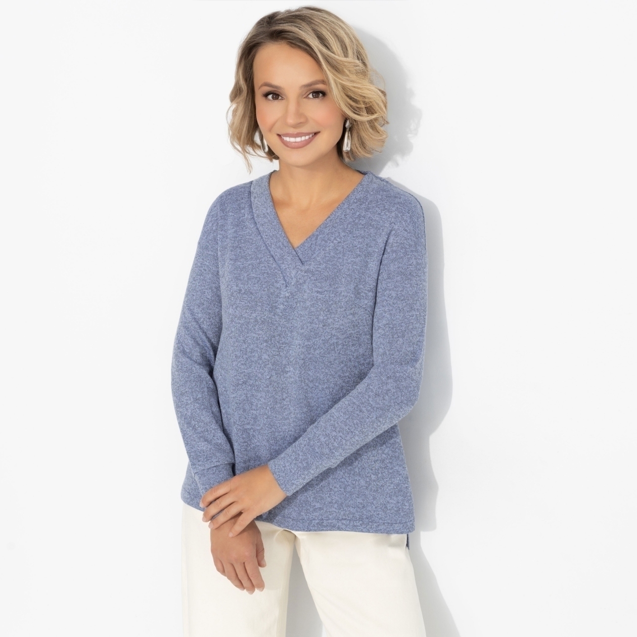 Лонгслив из мягкого трикотажа, Мелодия цвета (голубой)