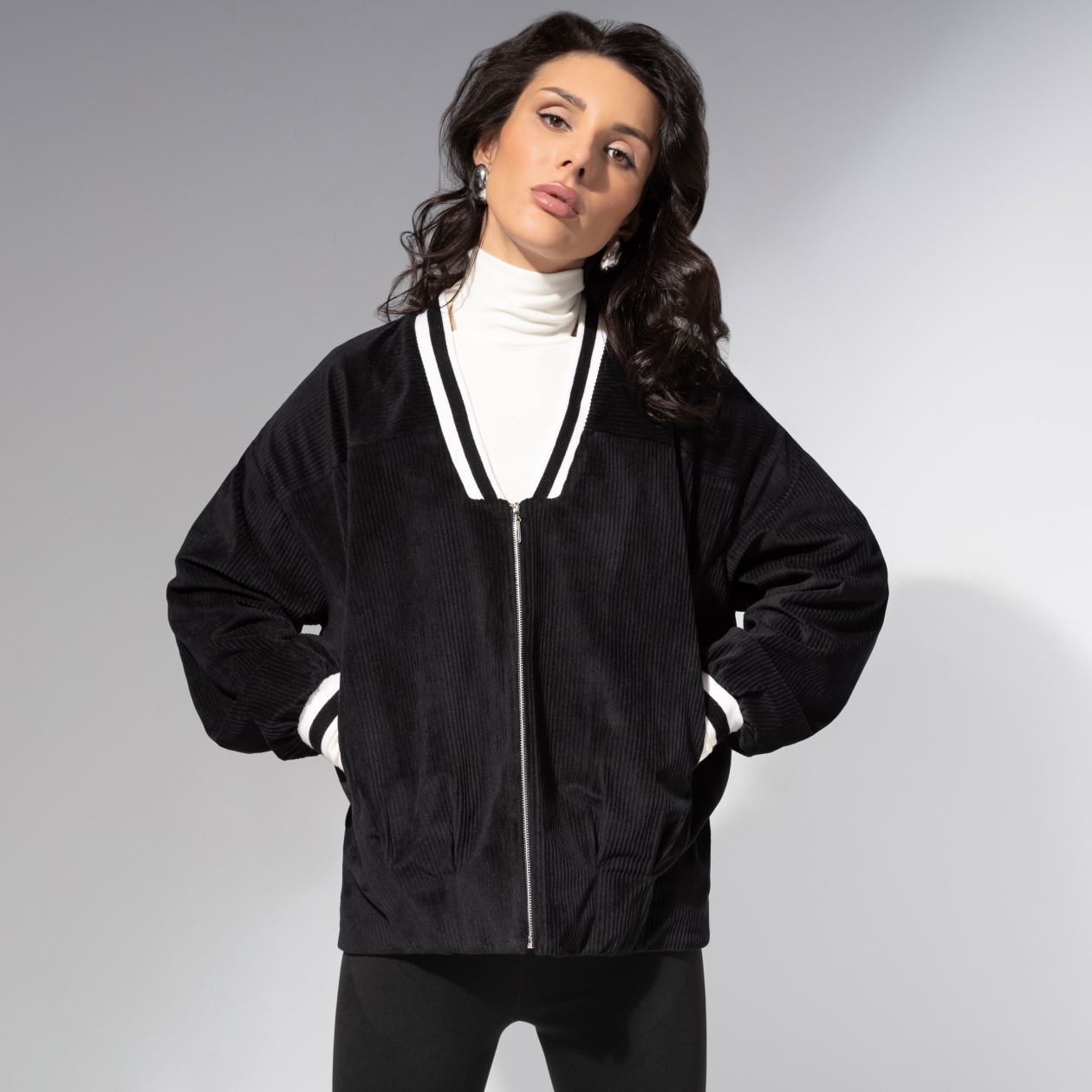 Бомбер из вельвета на подкладе, Модная стратегия