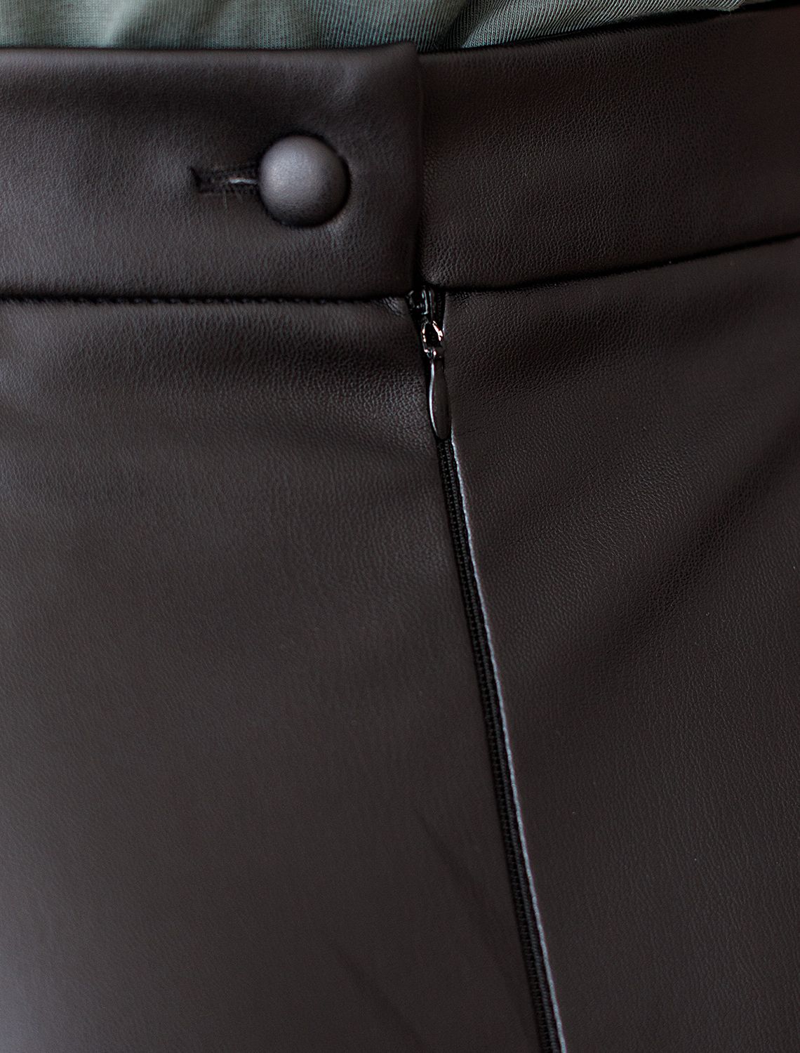 Расклешенная юбка из искусственной кожи D26.183 черный