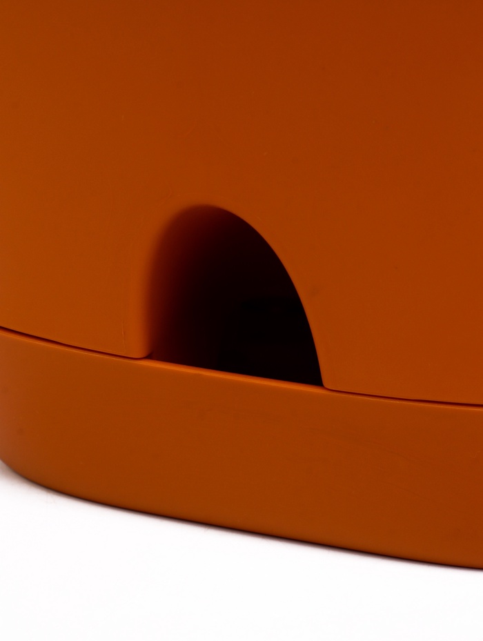 Горшок для цветов «Гранд», 15 л, d=29.5 см, h=31 см, пластиковый, с прикорневым поливом, коричневый