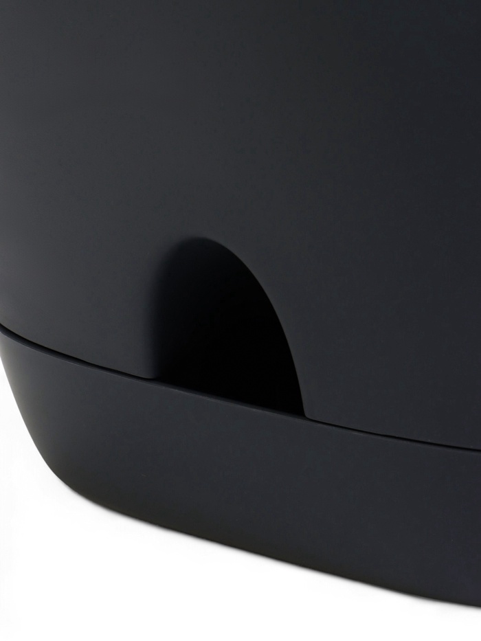 Горшок для цветов «Гранд», 15 л, d=29.5 см, h=31 см, пластиковый, с прикорневым поливом, графитовый