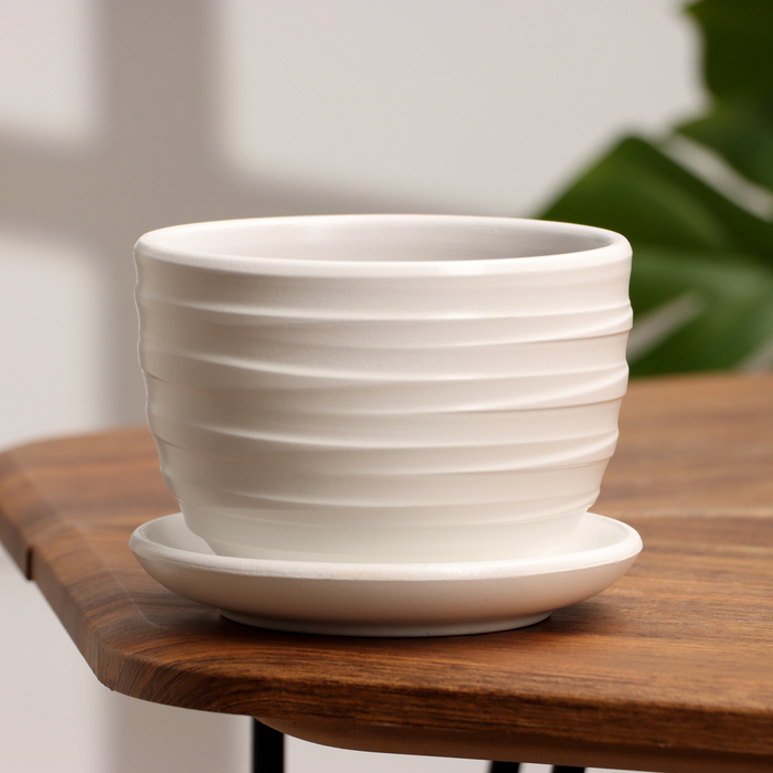 Горшок для цветов «Нежность», 500 мл, d=13 см, h=10 см, керамика, с поддоном, белый