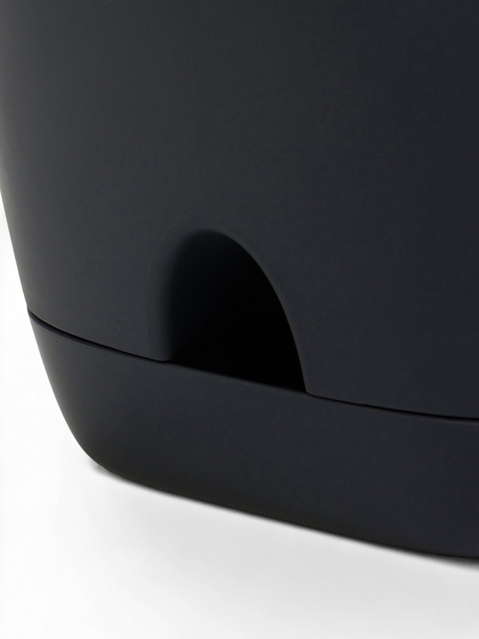 Горшок для цветов «Гранд», 4 л, d=19 см, h=20 см, пластиковый, с прикорневым поливом, графитовый