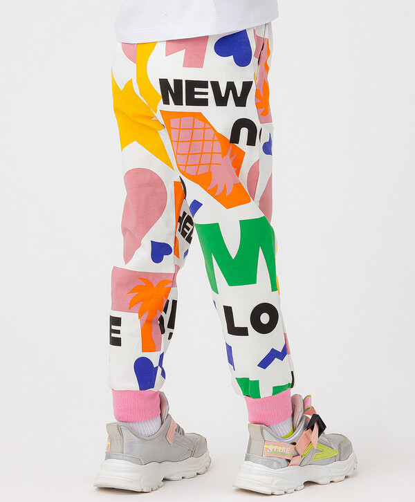 600 р. 1200 р. Брюки трикотажные с поясом на резинке разноцветные Button Blue