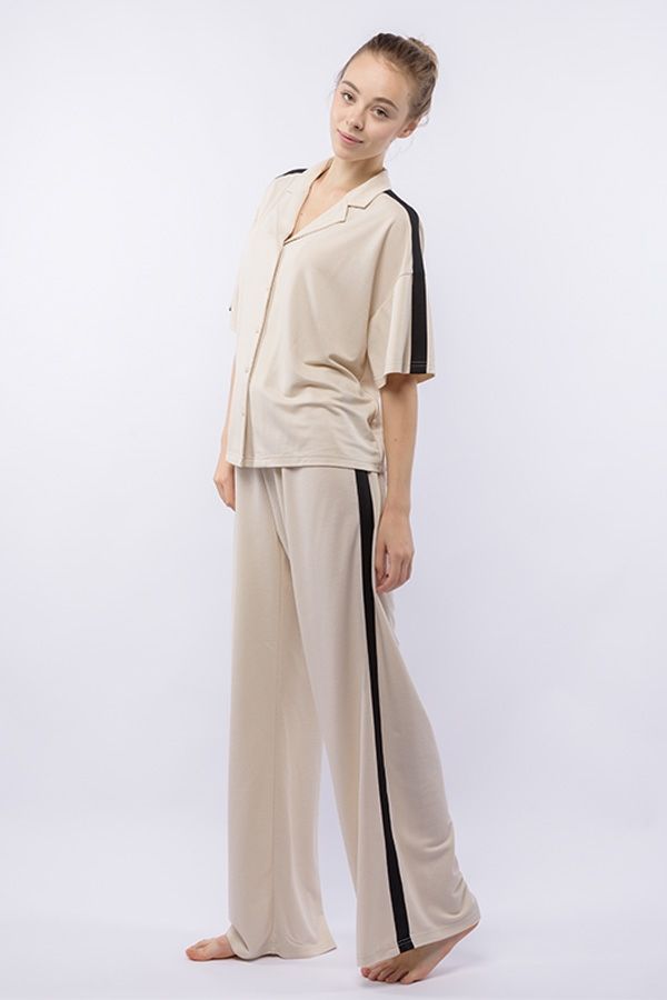 Ст.цена 1800р. Комплект жен. (блузка и брюки) Sanda молочный 0120243094