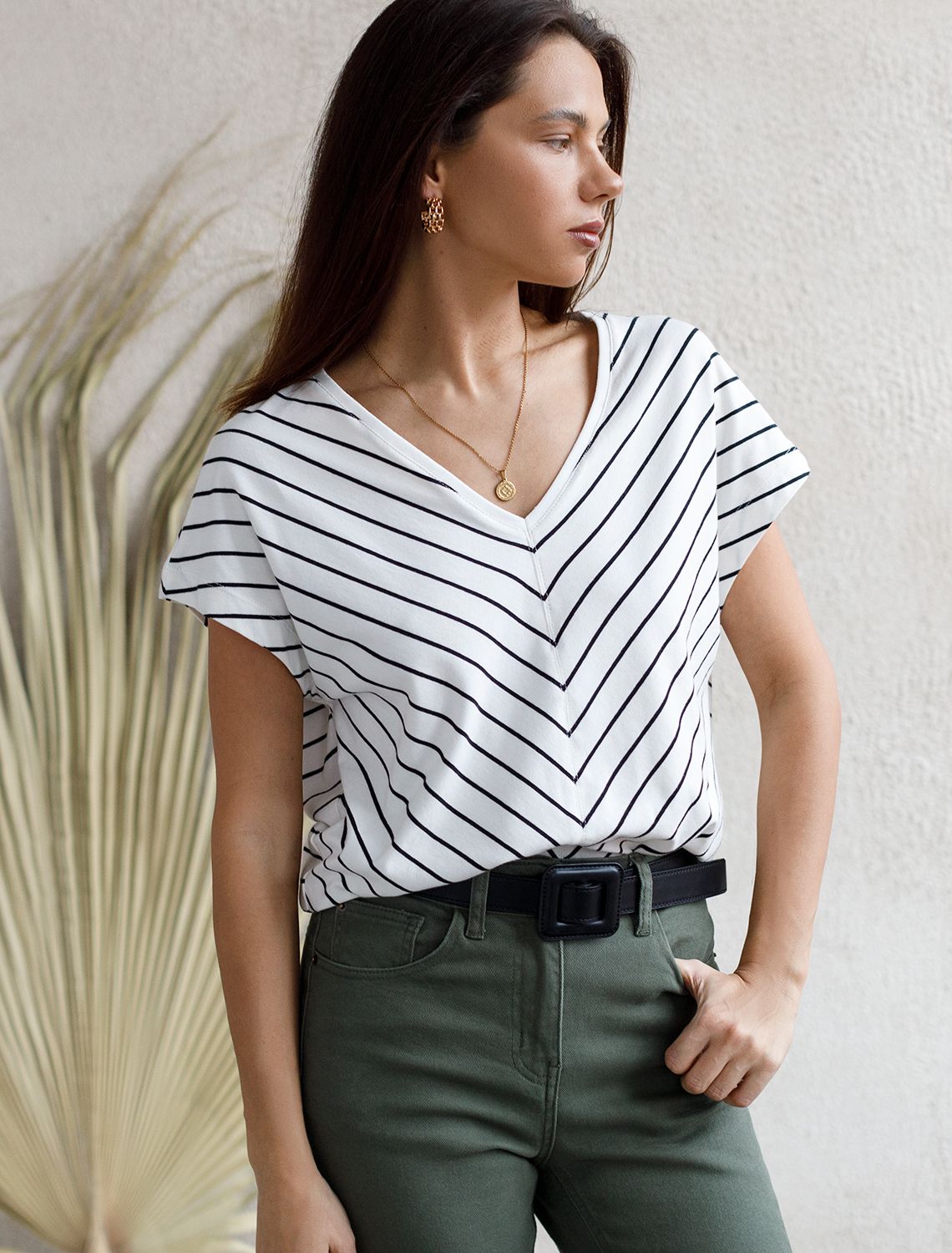 Футболка с цельнокроеным рукавом