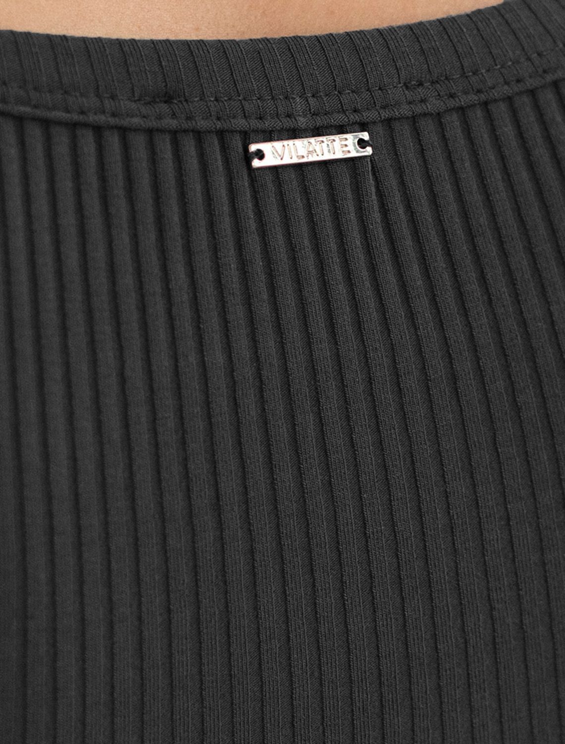 Топ из трикотажа в широкий рубчик