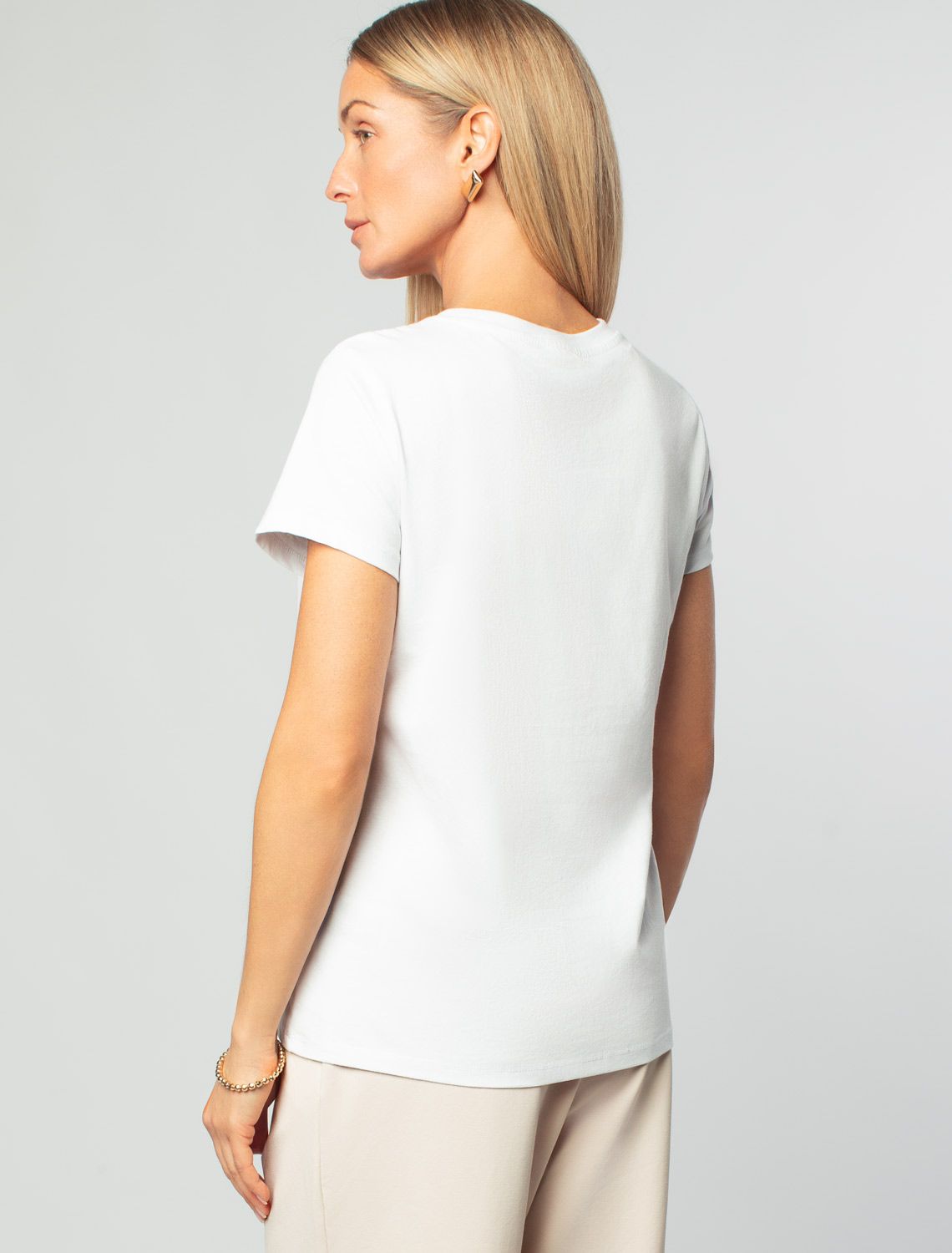 Футболка из 100% хлопка с авторским принтом