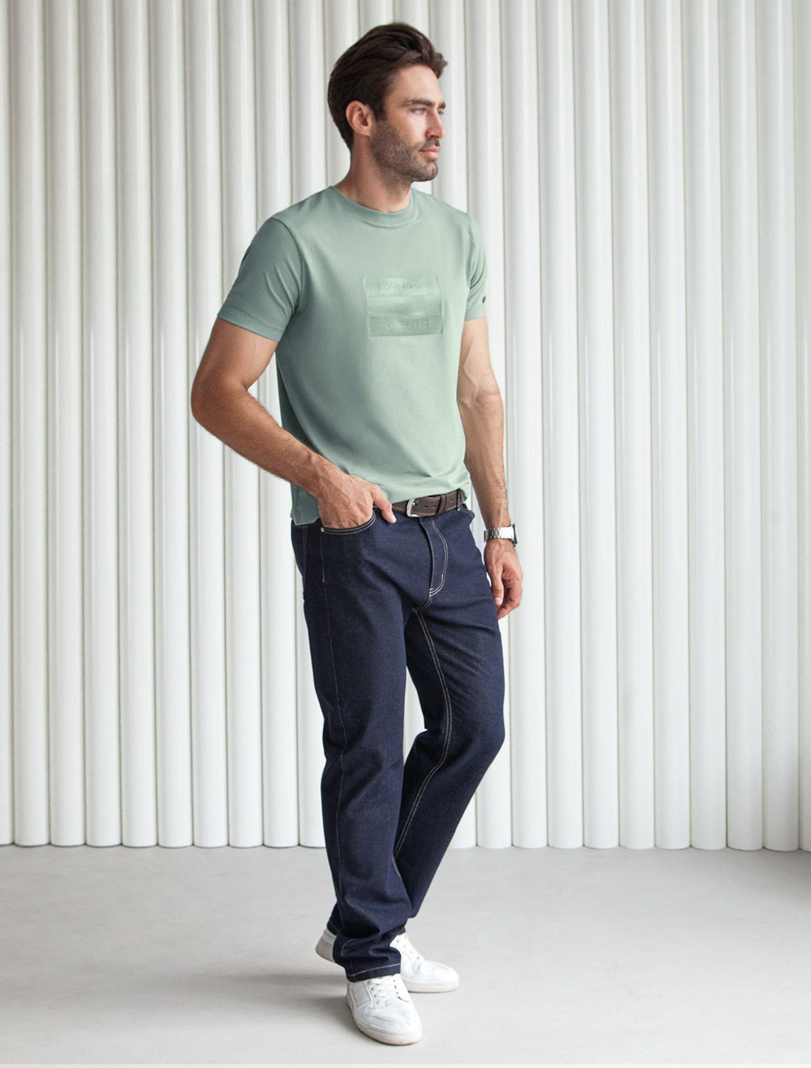 Футболка из премиального хлопка с авторским принтом