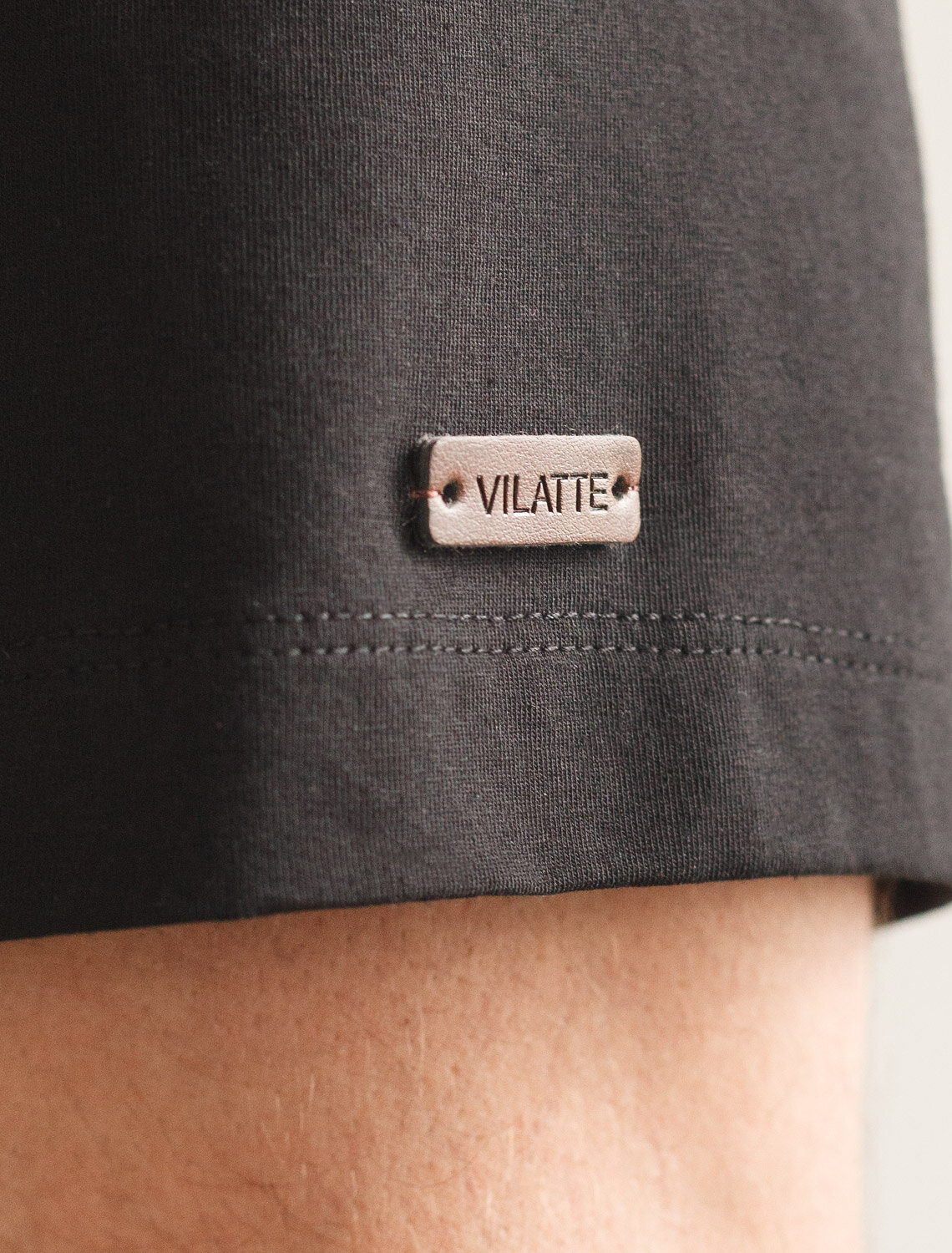 ст. цена1490руб.! VILATTE Футболка U49.048черный_sunset