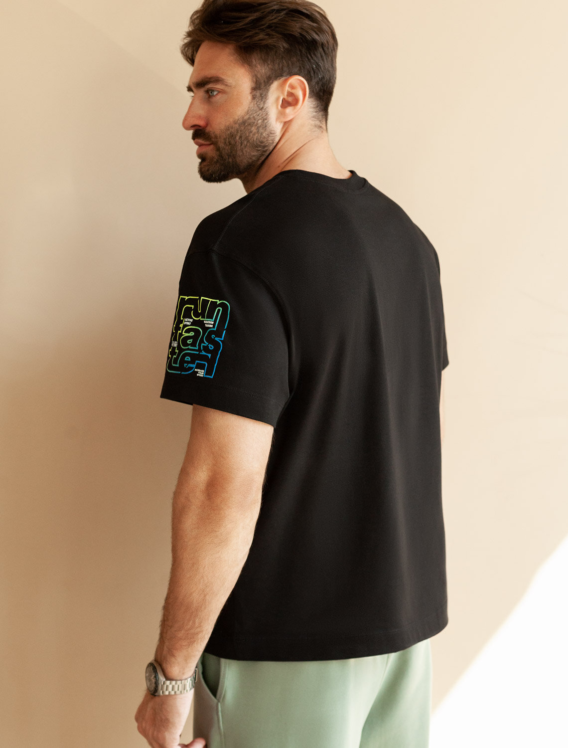 ст. цена1490руб.! VILATTE Футболка U49.048черный_run faster