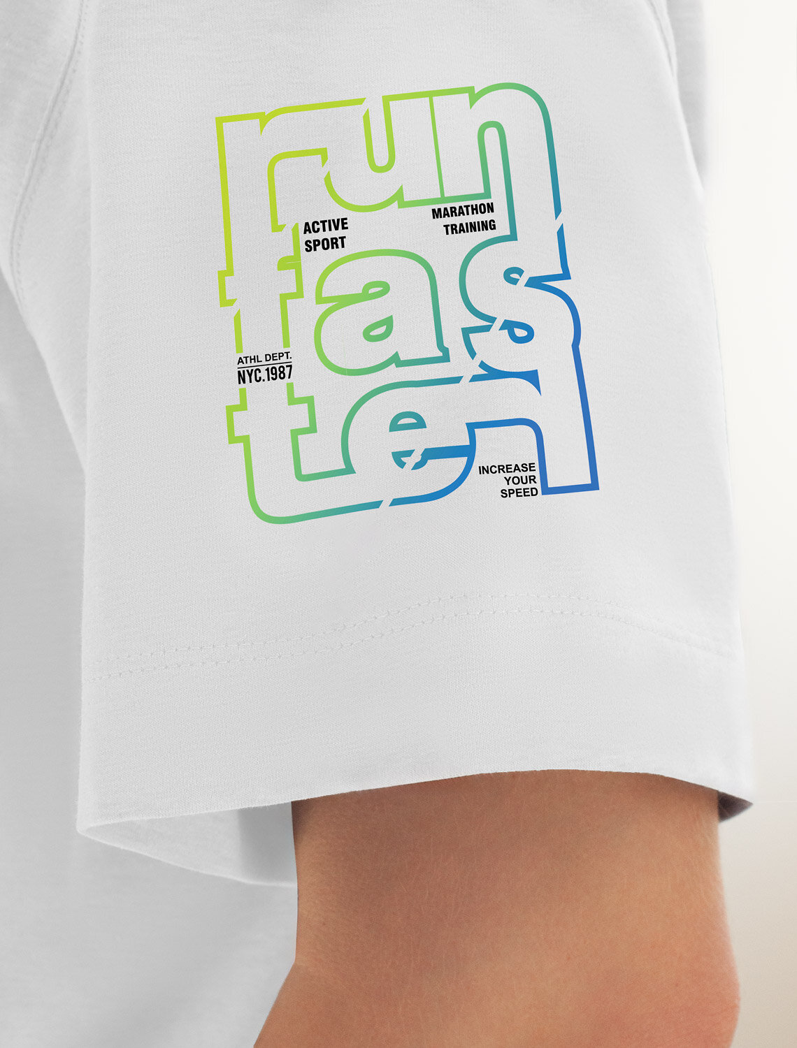 ст. цена1490руб.! VILATTE Футболка U49.048белый_run faster