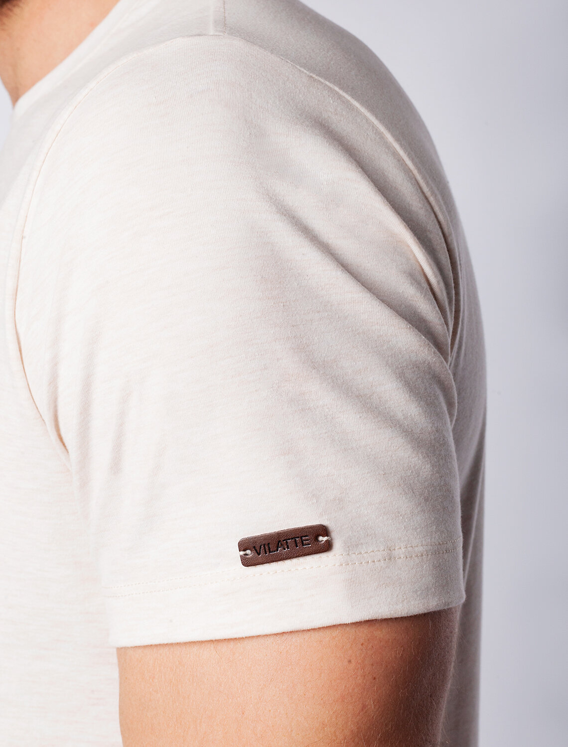 ст. цена1290руб.! VILATTE Футболка U49.026овсяный_explore