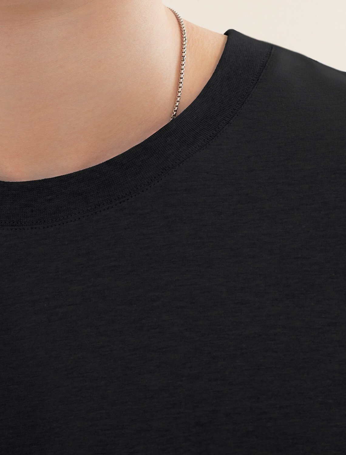 ст. цена1490руб.! VILATTE Футболка U49.048черный_revival